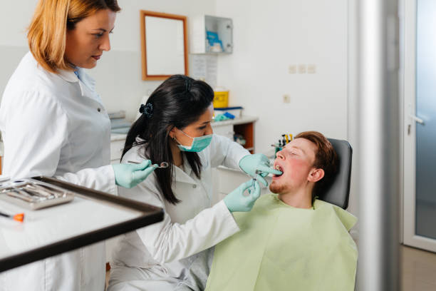 Best Emergency Dentist for Knocked-Out Tooth in Bronson, MI
